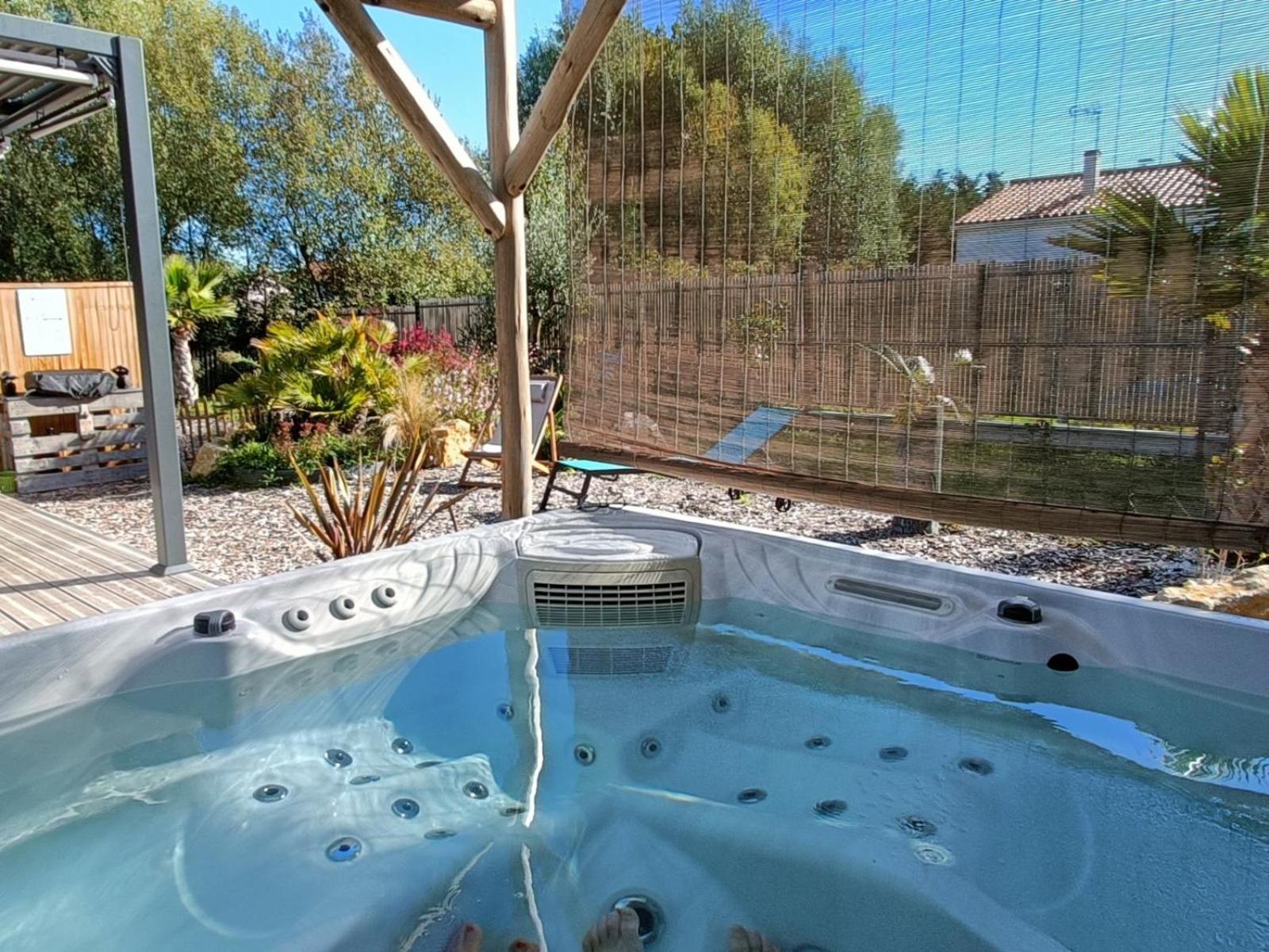 Apb Spa Locations Avec Jacuzzi Privatif Saint-Jean-de-Monts Exterior foto