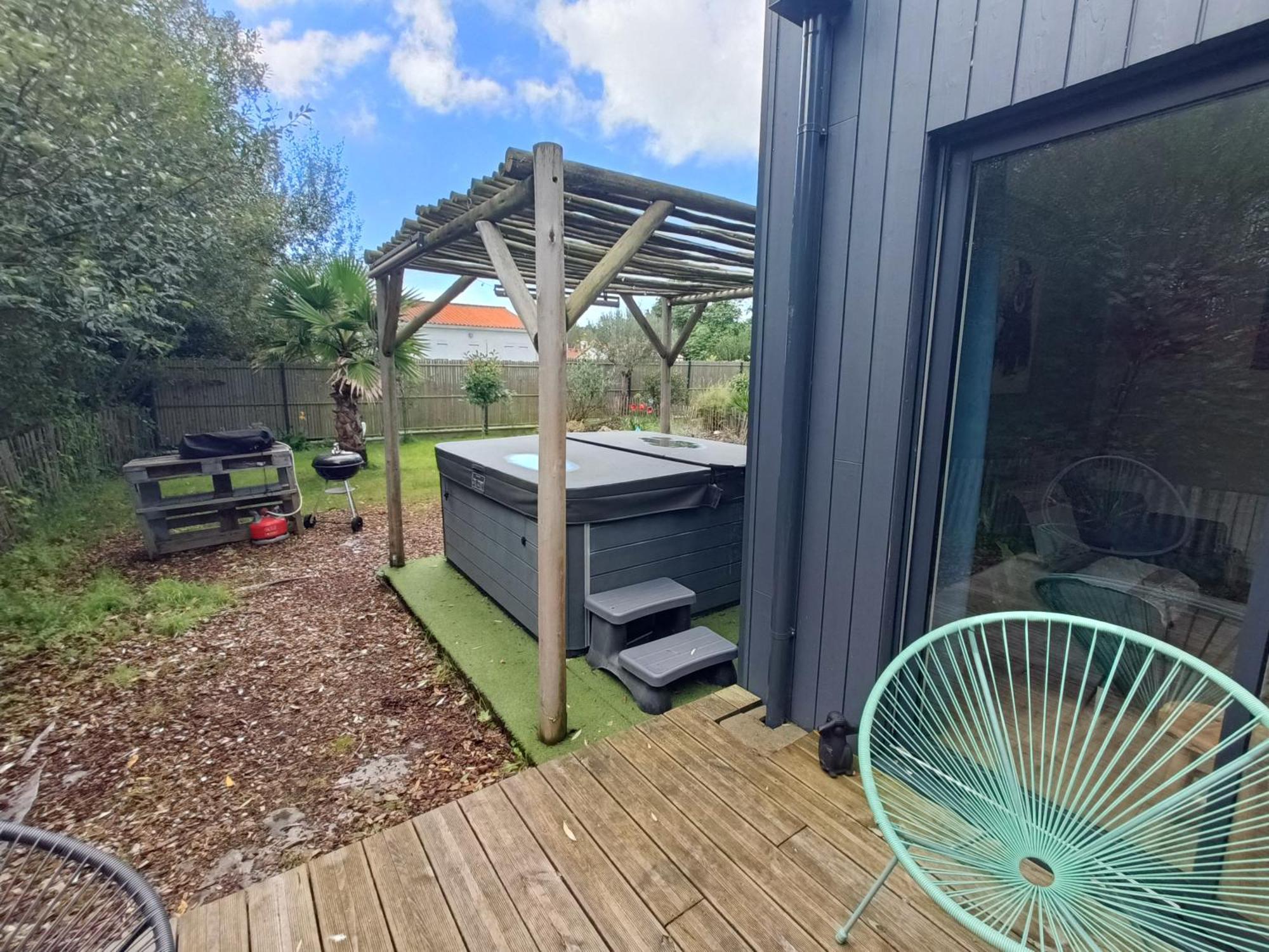 Apb Spa Locations Avec Jacuzzi Privatif Saint-Jean-de-Monts Exterior foto